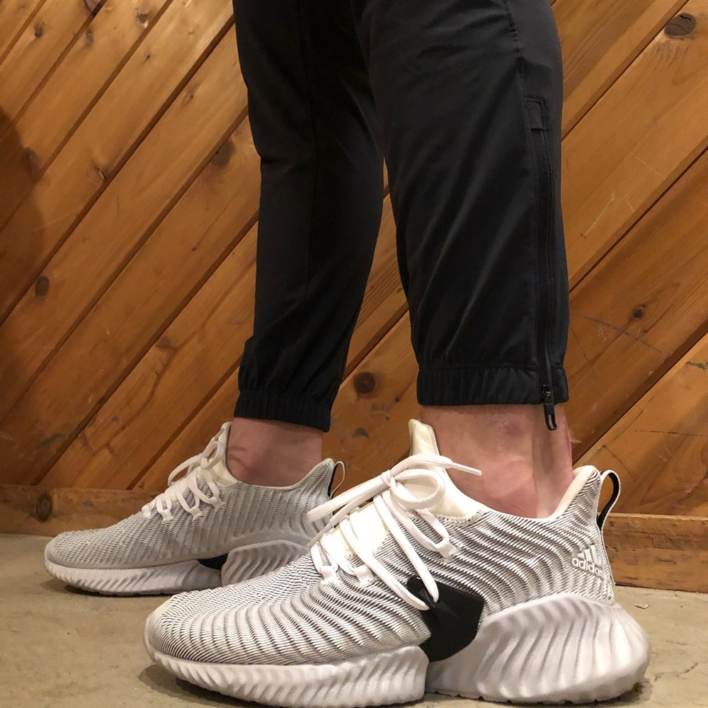 Adidas alphabounce instinct size 9